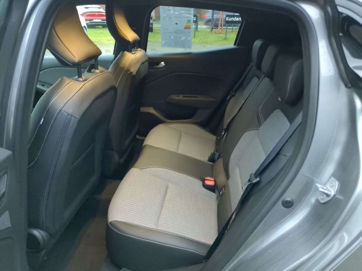 Fahrzeugbild eines Renault Clio