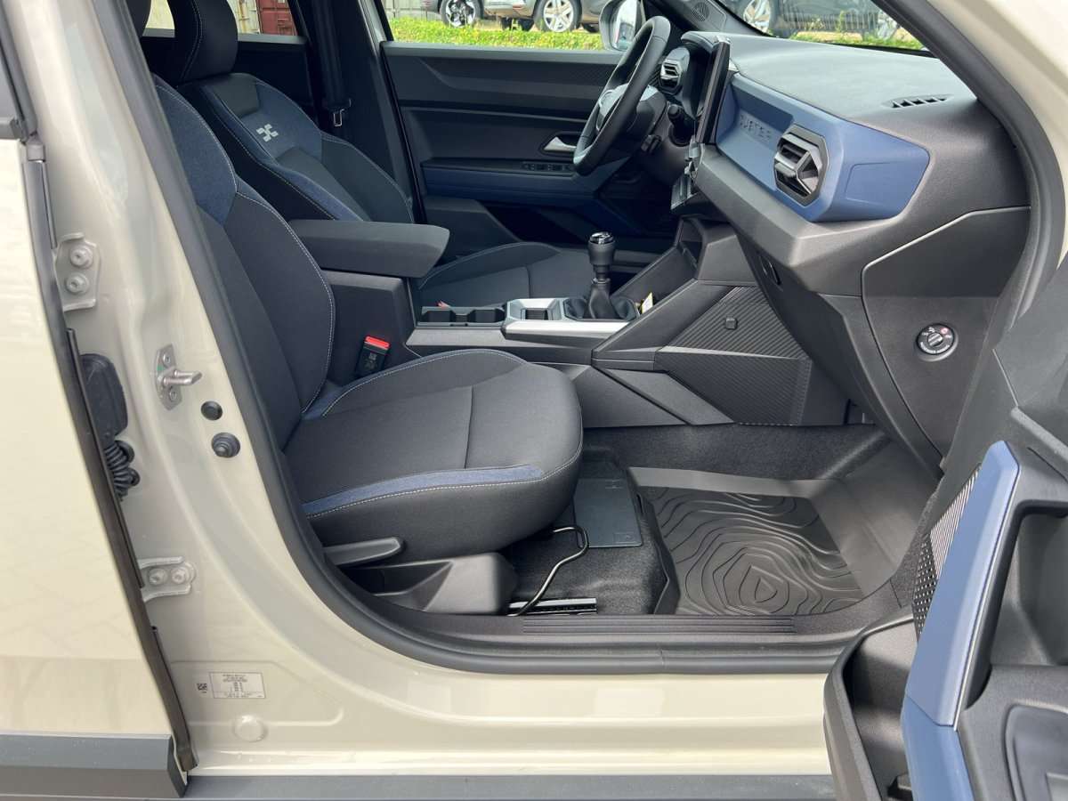 Fahrzeugbild eines Dacia Duster