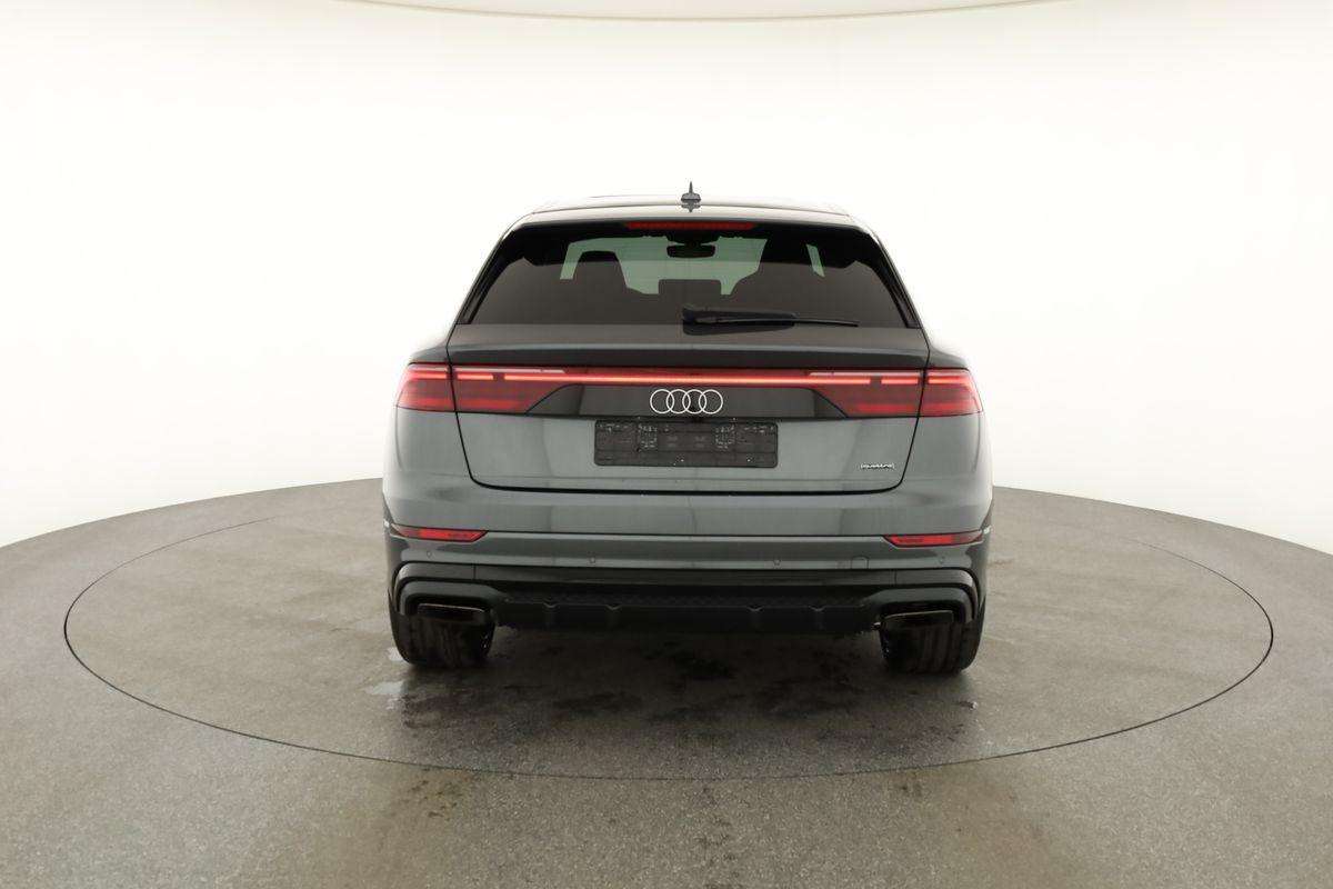 Fahrzeugbild eines Audi Q8