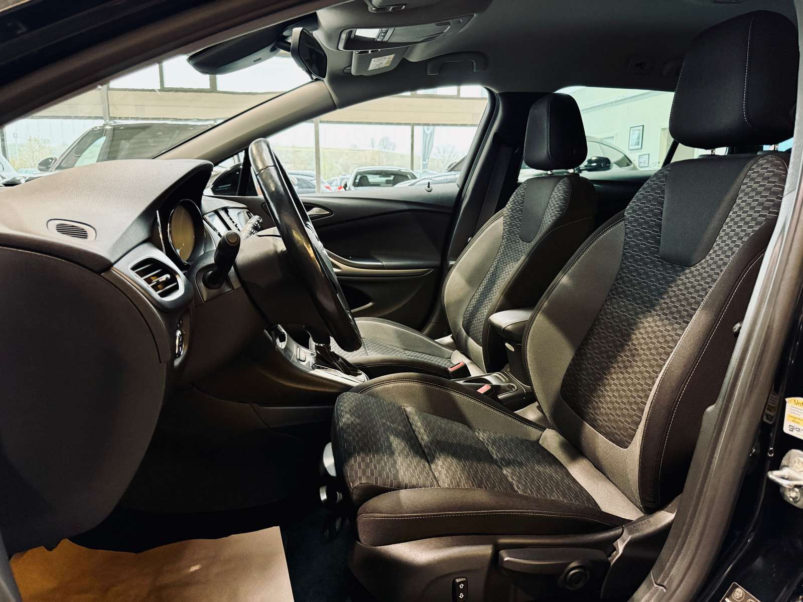 Fahrzeugbild eines Opel Astra