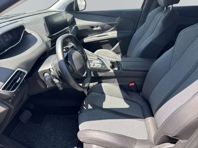 Fahrzeugbild eines Peugeot 3008