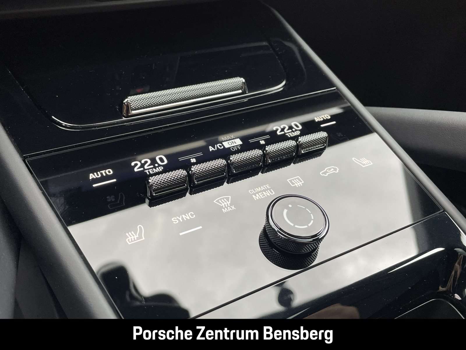 Fahrzeugbild eines Porsche Cayenne
