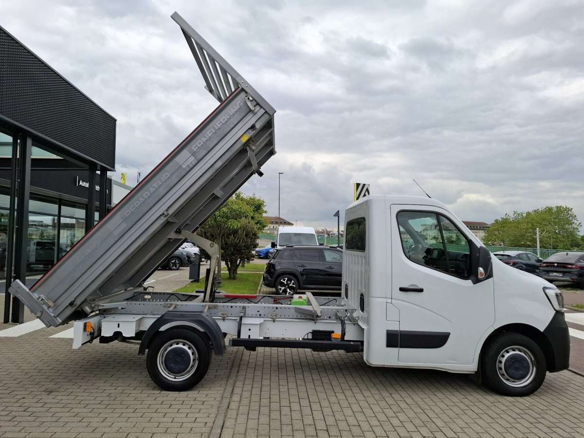 Fahrzeugbild eines Renault Master