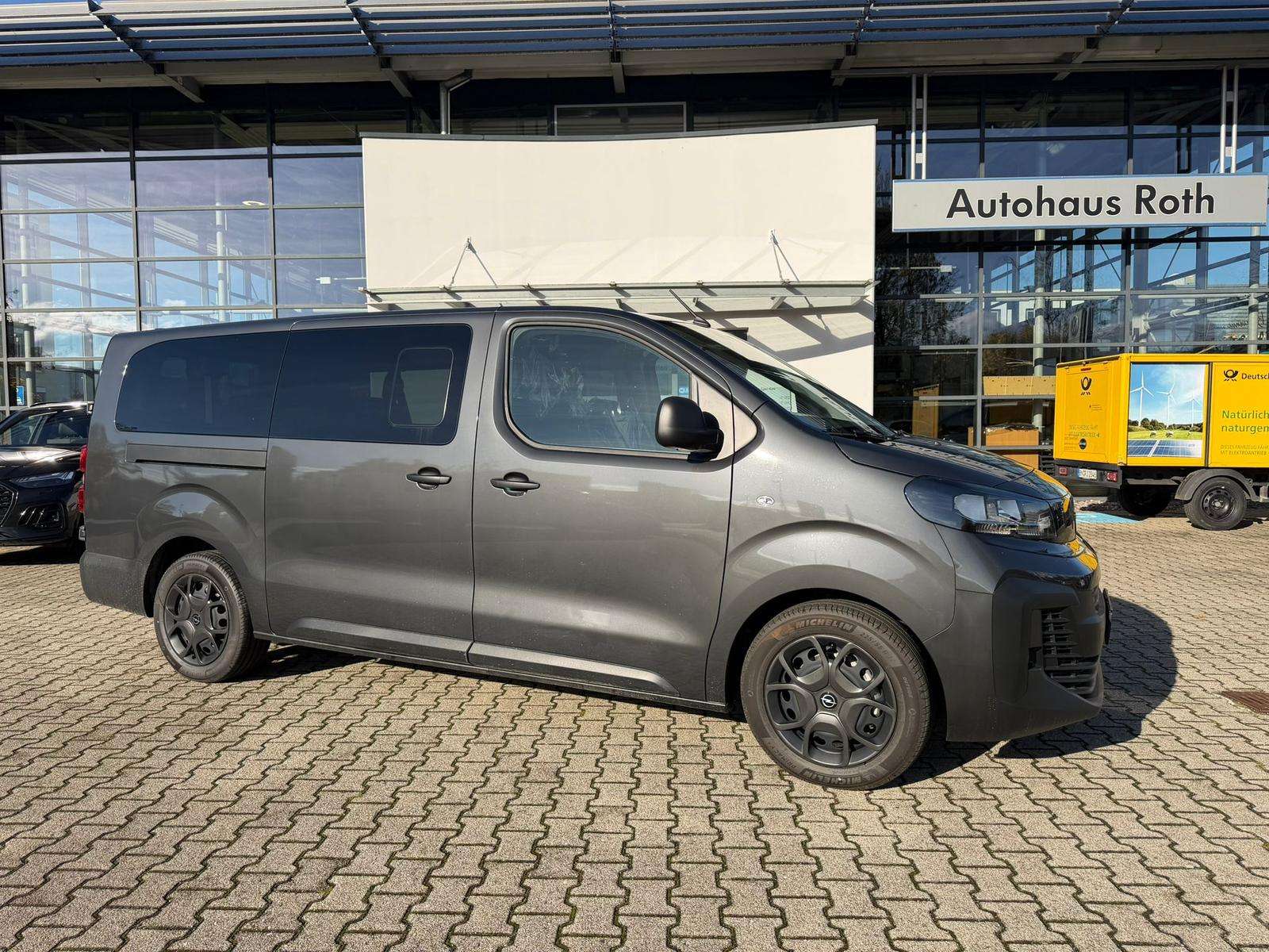 Fahrzeugbild eines Opel Vivaro