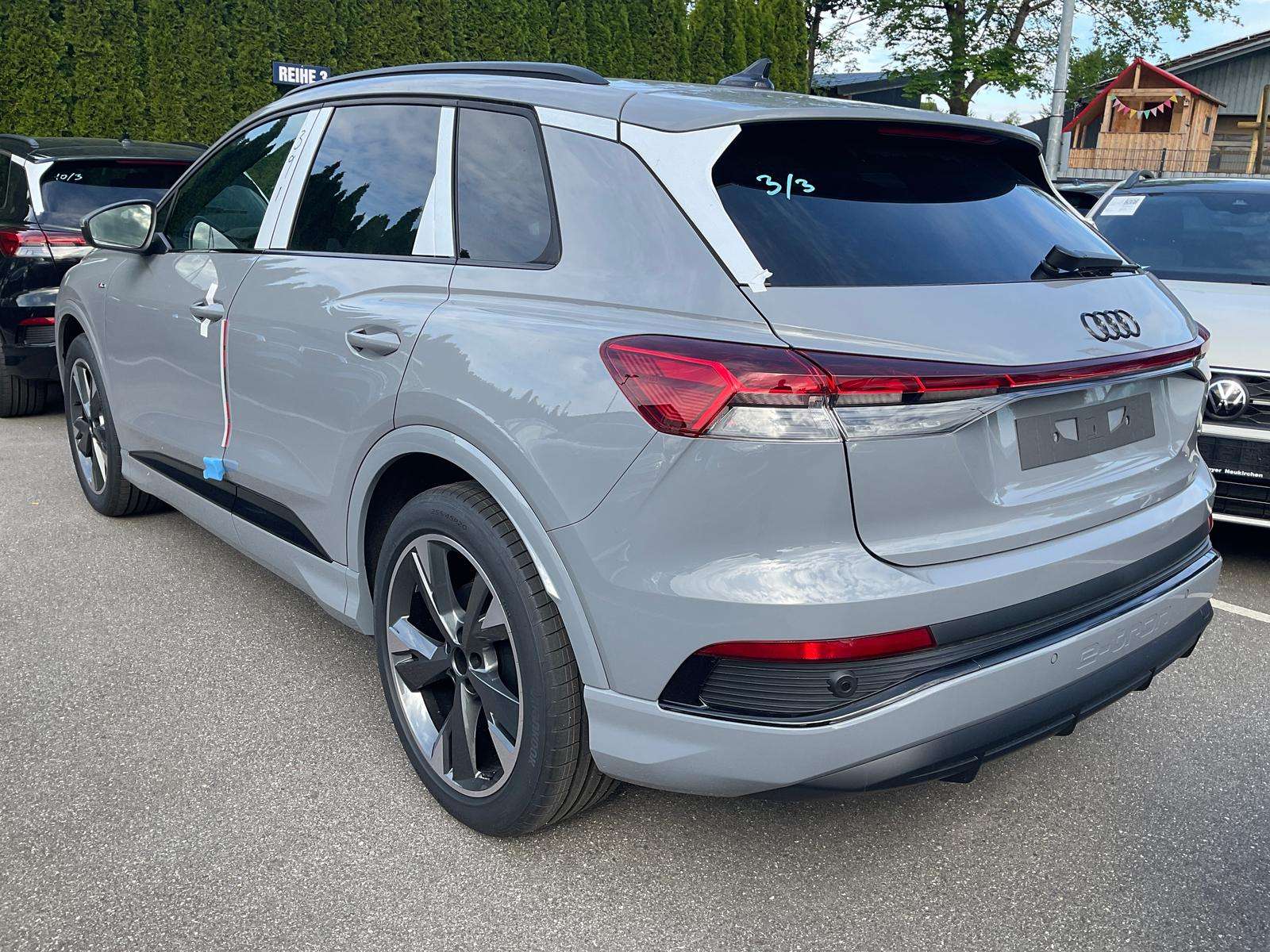 Fahrzeugbild eines Audi Q4 e-tron