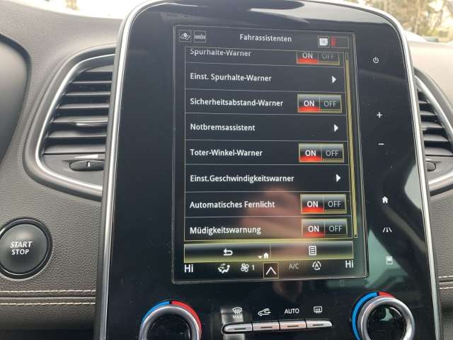 Fahrzeugbild eines Renault Grand Scénic