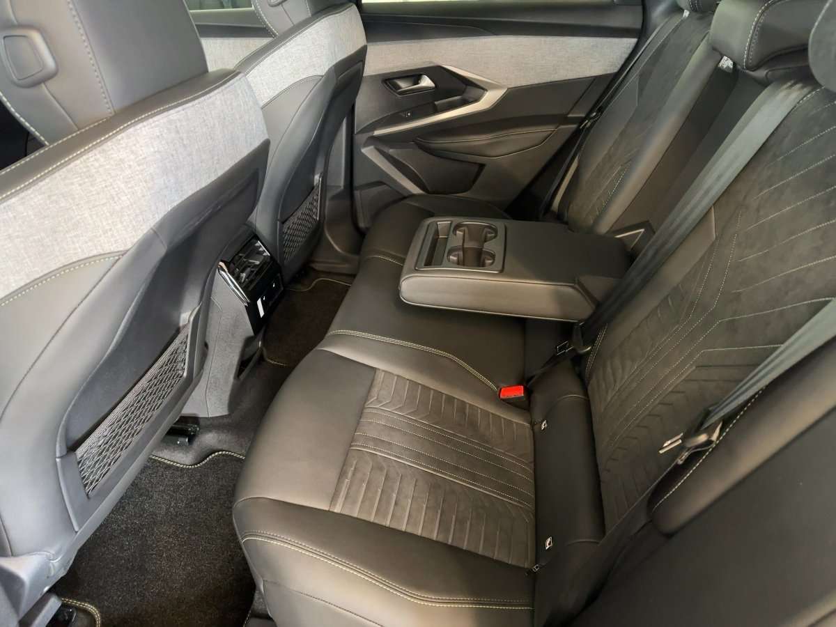 Fahrzeugbild eines Peugeot 3008