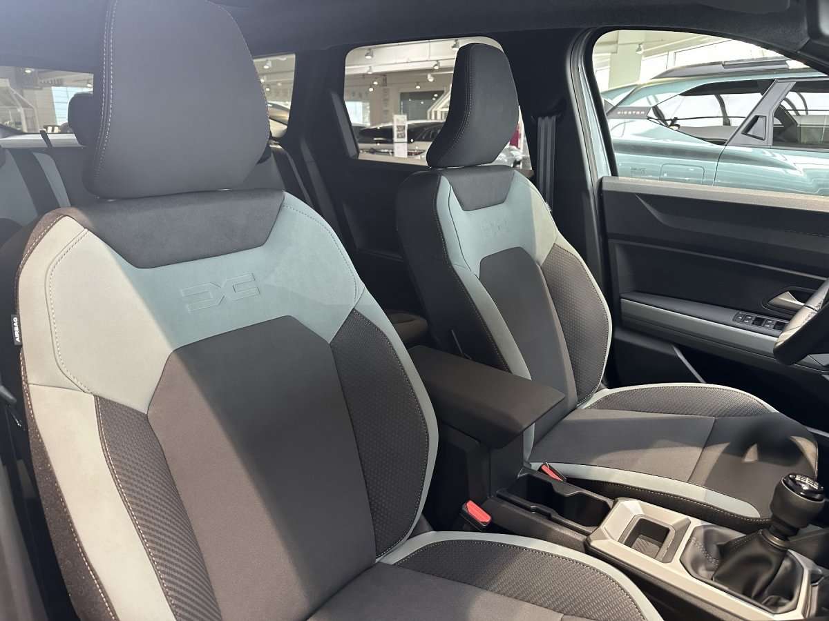 Fahrzeugbild eines Dacia Bigster