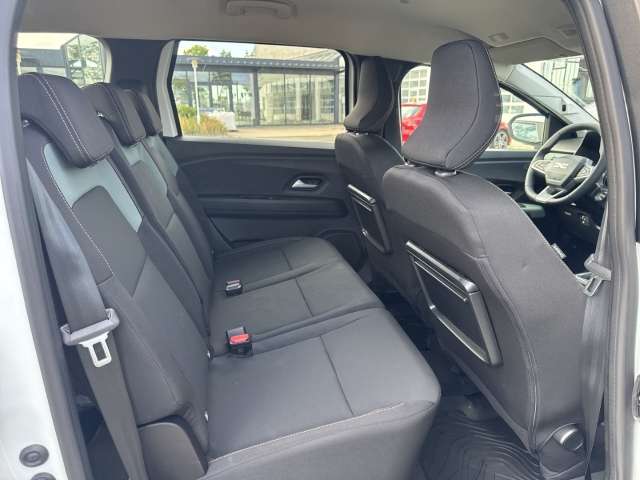 Fahrzeugbild eines Dacia Jogger