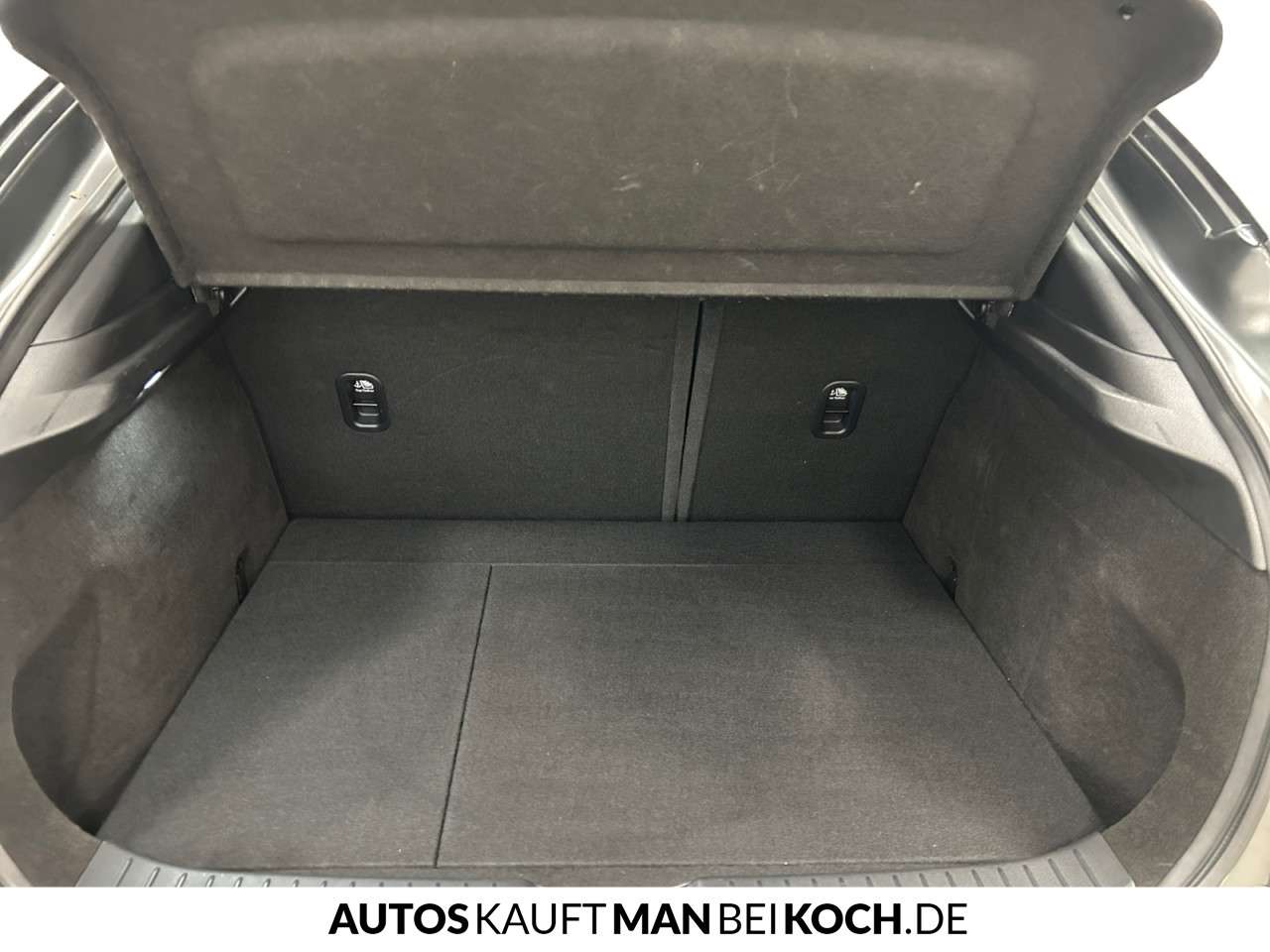 Fahrzeugbild eines Mazda CX-30