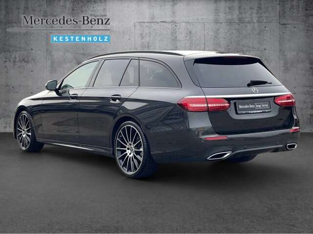 Fahrzeugbild eines Mercedes-Benz E-Klasse