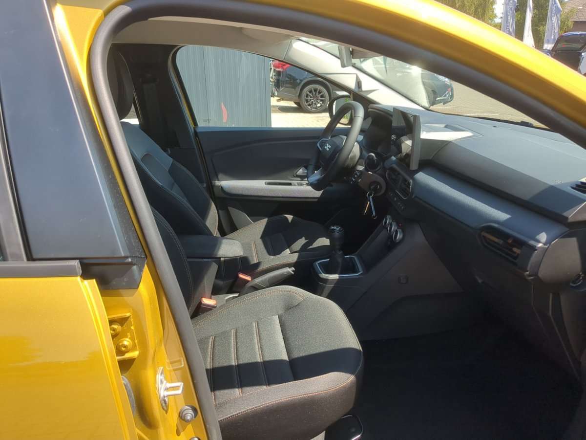 Fahrzeugbild eines Dacia Sandero