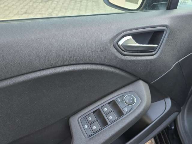 Fahrzeugbild eines Renault Clio