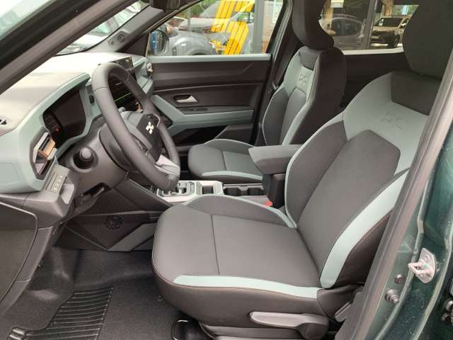 Fahrzeugbild eines Dacia Duster