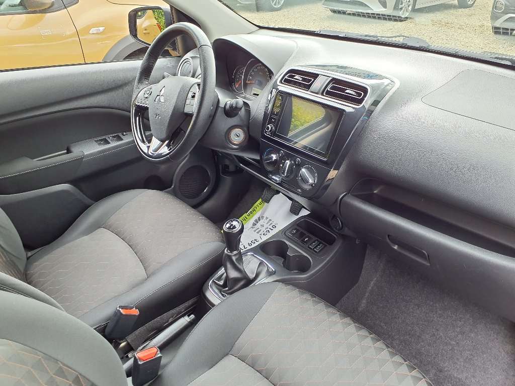 Fahrzeugbild eines Mitsubishi Space Star