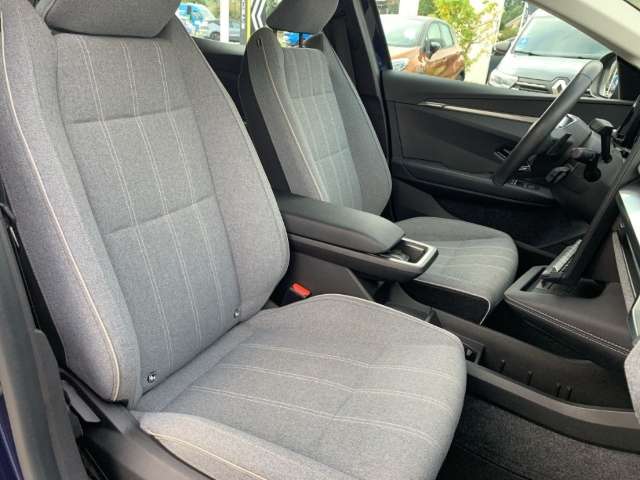 Fahrzeugbild eines Renault Megane E-TECH