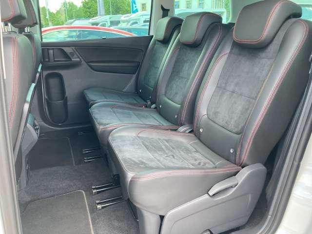 Fahrzeugbild eines SEAT Alhambra