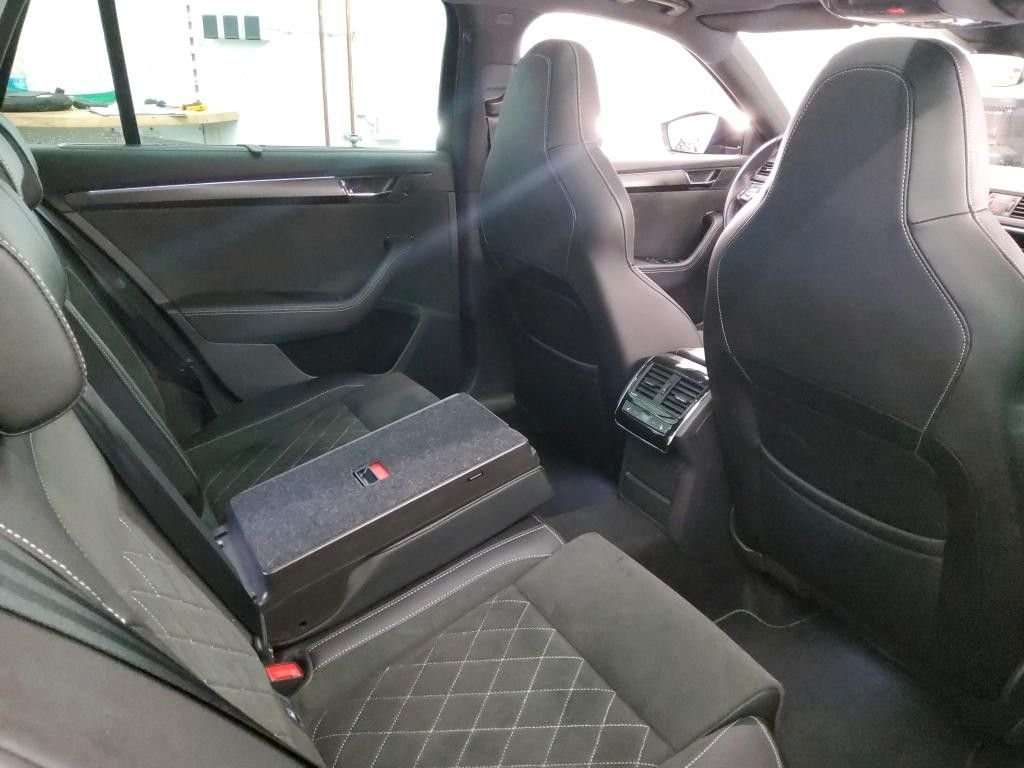 Fahrzeugbild eines Skoda Superb