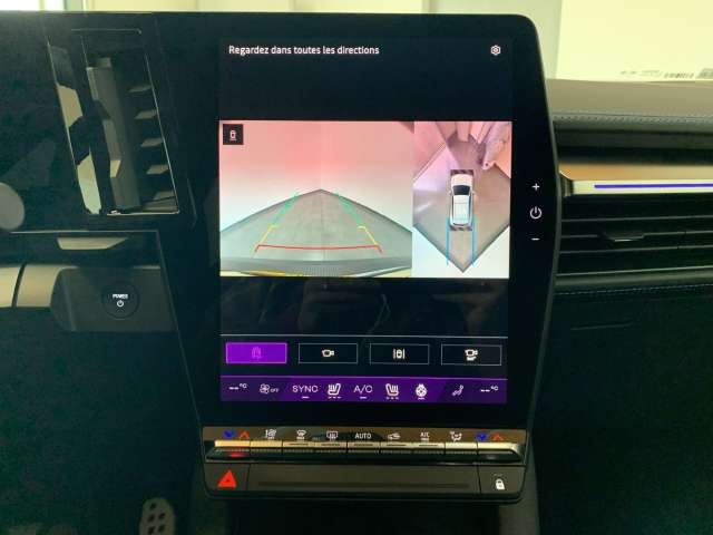 Fahrzeugbild eines Renault Scenic E-TECH