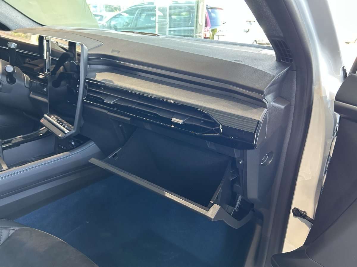 Fahrzeugbild eines Renault Rafale