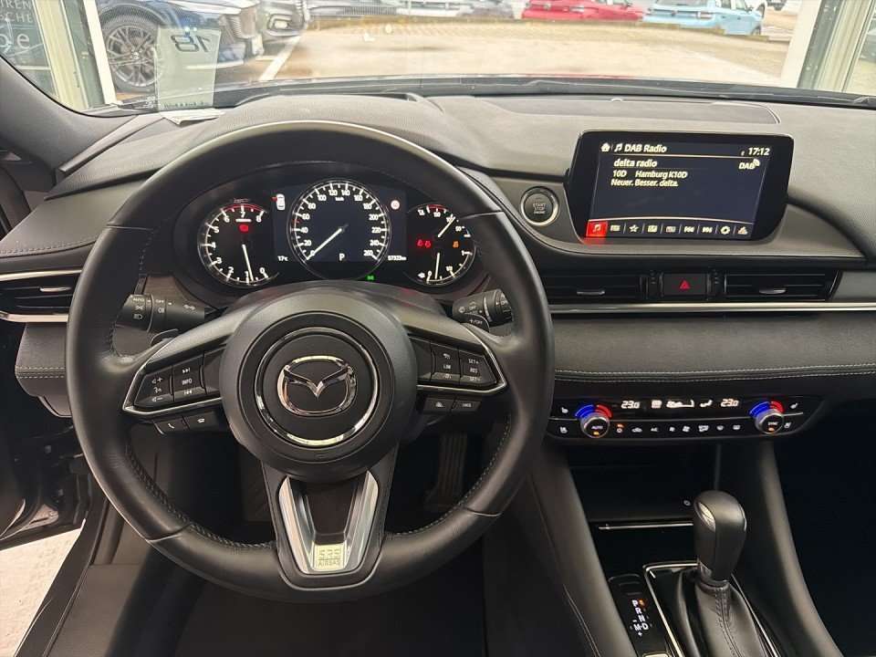 Fahrzeugbild eines Mazda Mazda6
