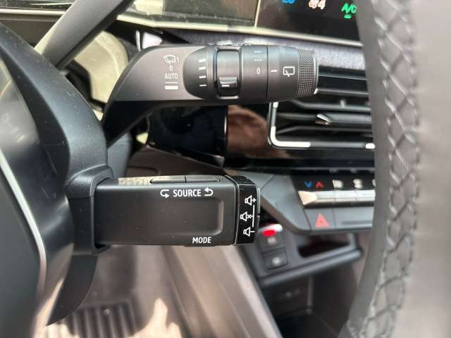 Fahrzeugbild eines Renault 5 E-TECH