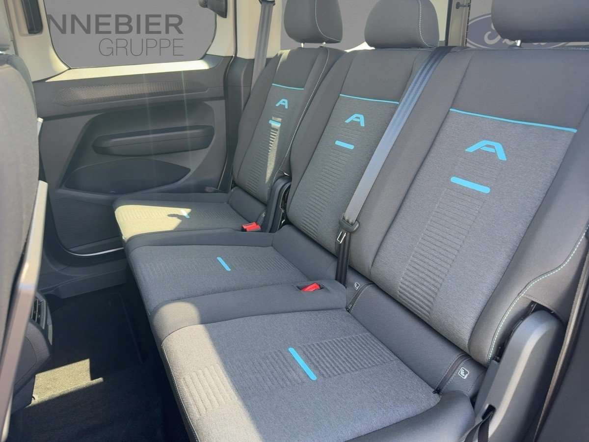 Fahrzeugbild eines Ford Tourneo Connect