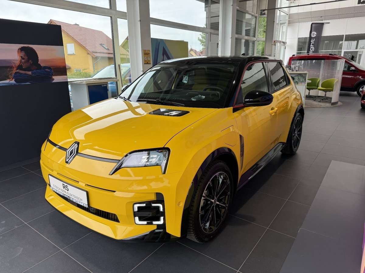Fahrzeugbild eines Renault 5 E-TECH
