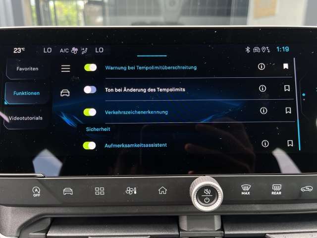 Fahrzeugbild eines Jeep Compass