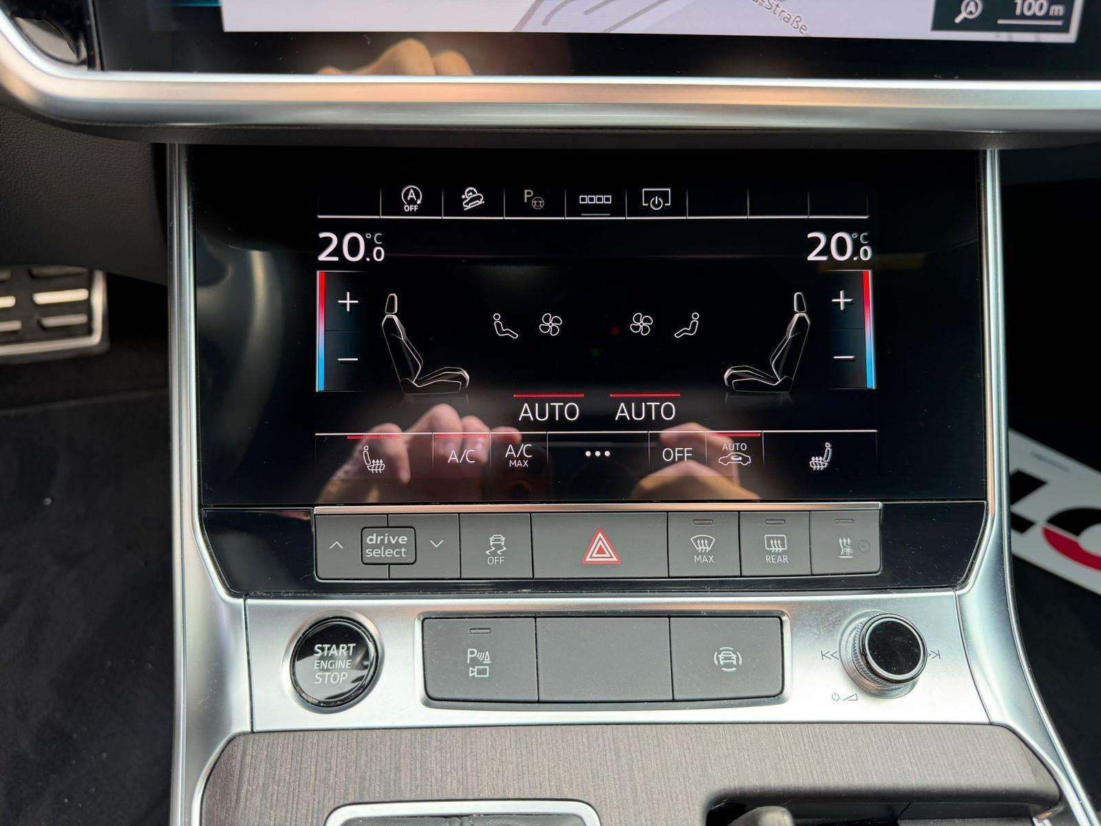 Fahrzeugbild eines Audi A6 allroad quattro