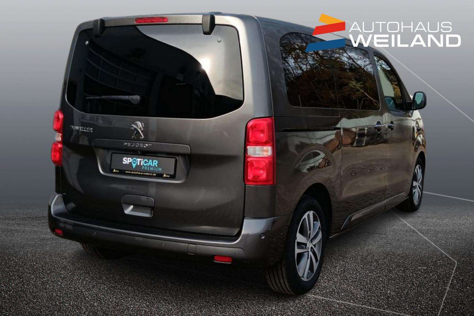 Fahrzeugbild eines Peugeot Traveller