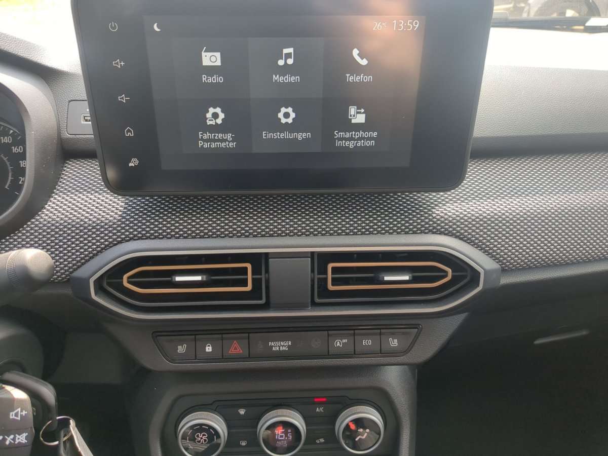 Fahrzeugbild eines Dacia Sandero