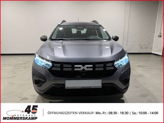 Fahrzeugbild eines Dacia Jogger
