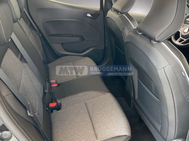 Fahrzeugbild eines Mitsubishi Colt