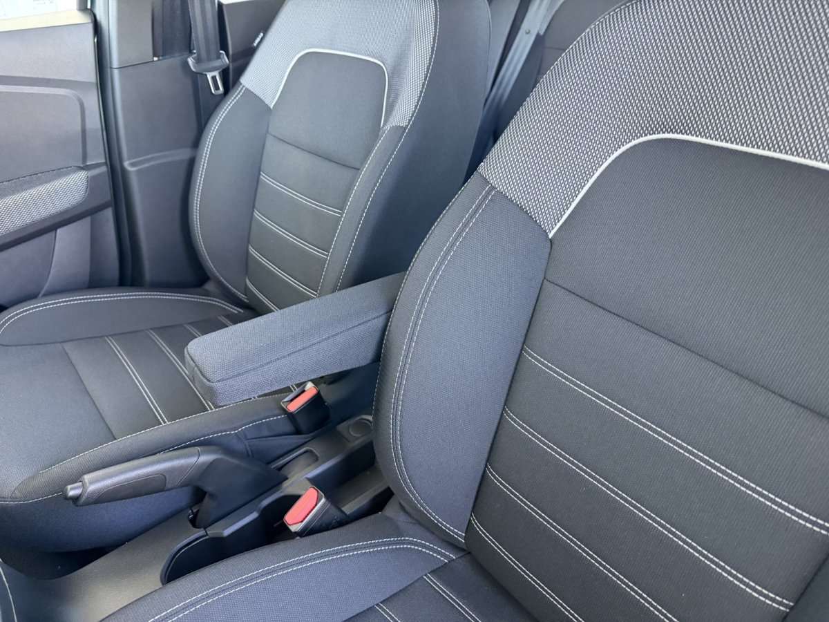 Fahrzeugbild eines Dacia Sandero