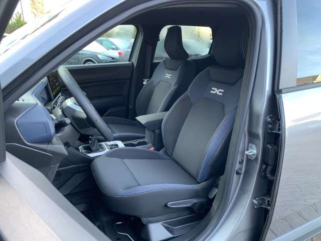 Fahrzeugbild eines Dacia Duster