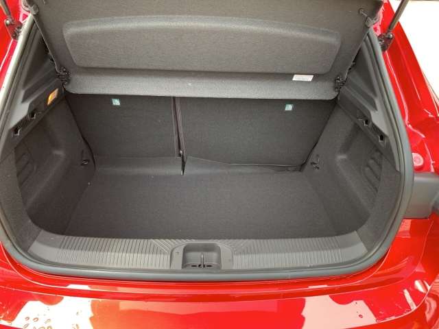 Fahrzeugbild eines Renault Clio