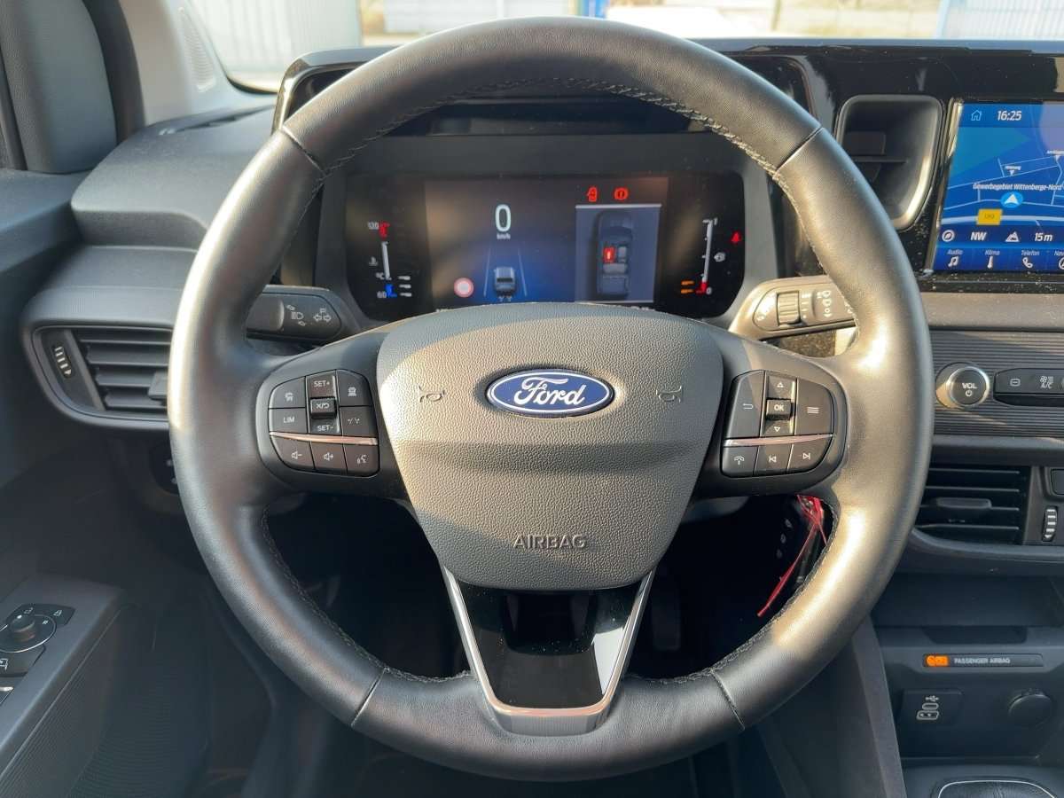 Fahrzeugbild eines Ford Tourneo Courier