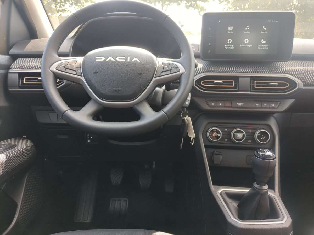 Fahrzeugbild eines Dacia Sandero