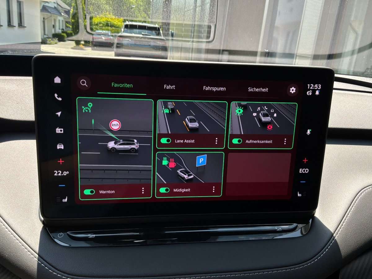 Fahrzeugbild eines Skoda ELROQ