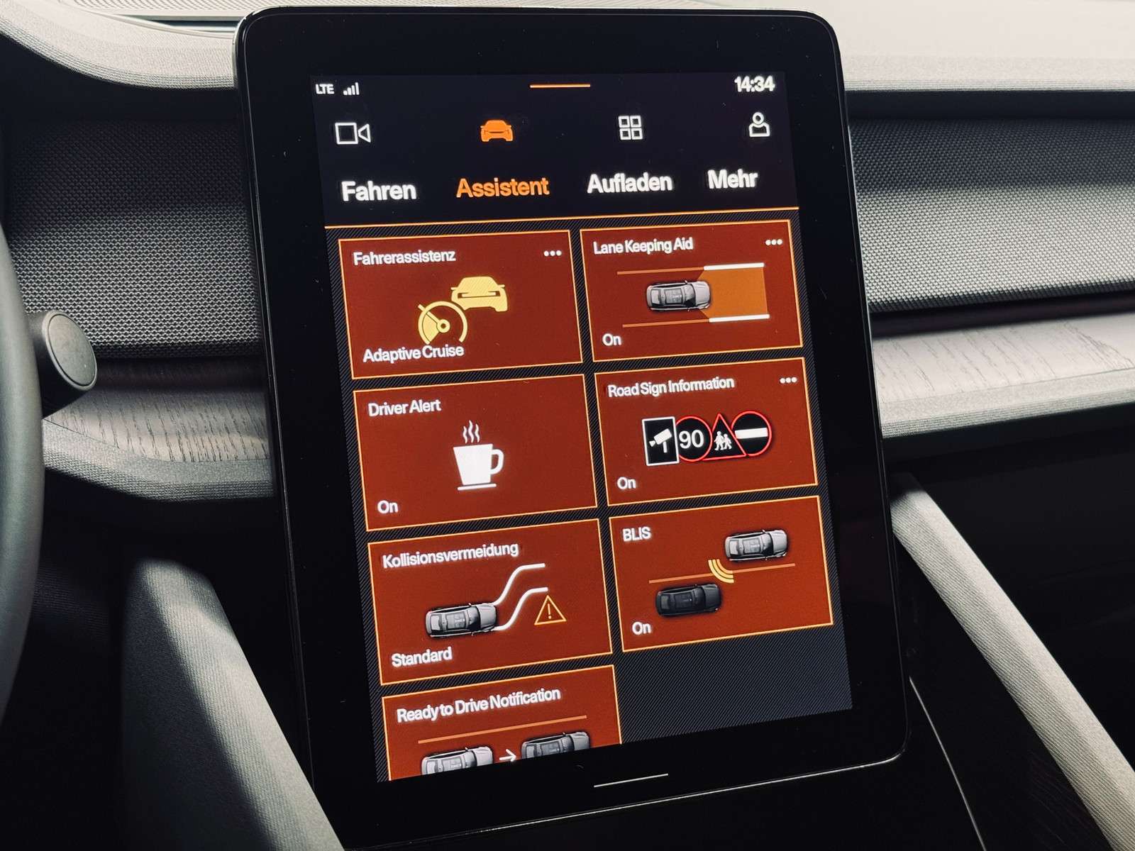 Fahrzeugbild eines Polestar 2
