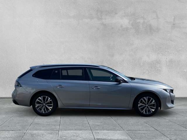 Fahrzeugbild eines Peugeot 508