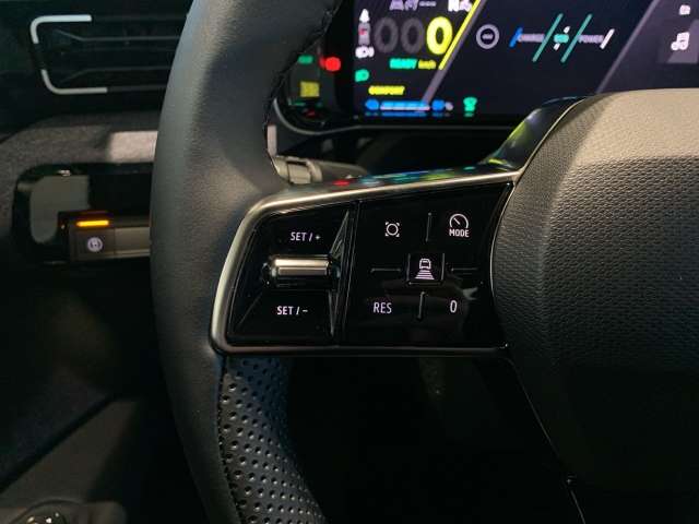 Fahrzeugbild eines Renault 5 E-TECH