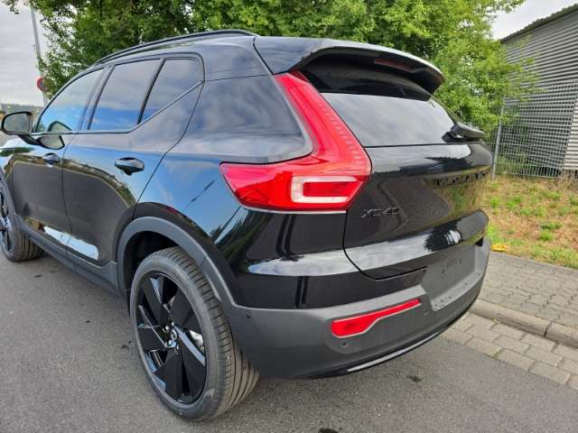 Fahrzeugbild eines Volvo XC40