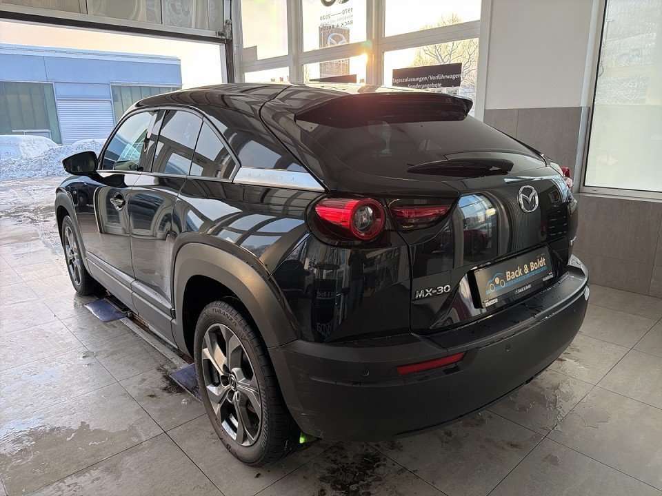 Fahrzeugbild eines Mazda MX-30