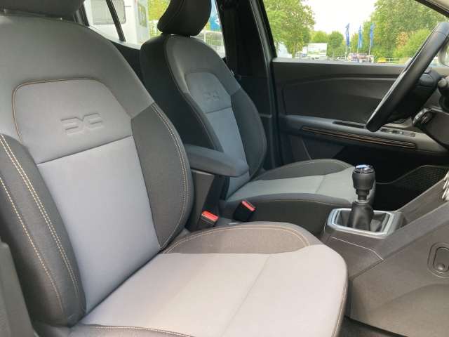 Fahrzeugbild eines Dacia Sandero