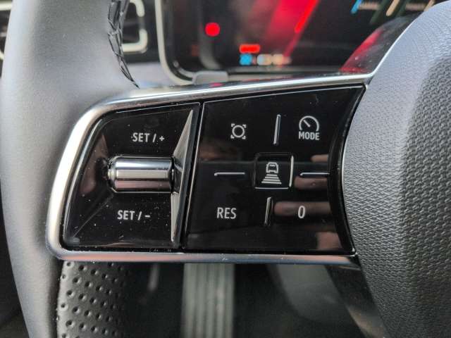 Fahrzeugbild eines Renault 5 E-TECH