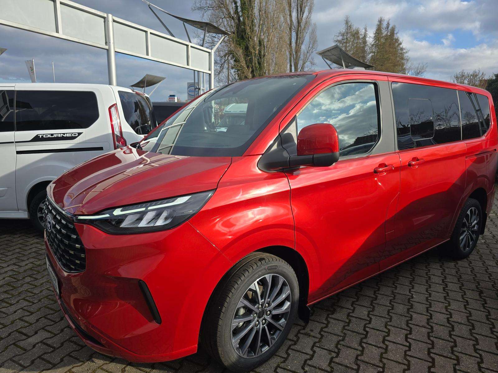 Fahrzeugbild eines Ford Tourneo Custom