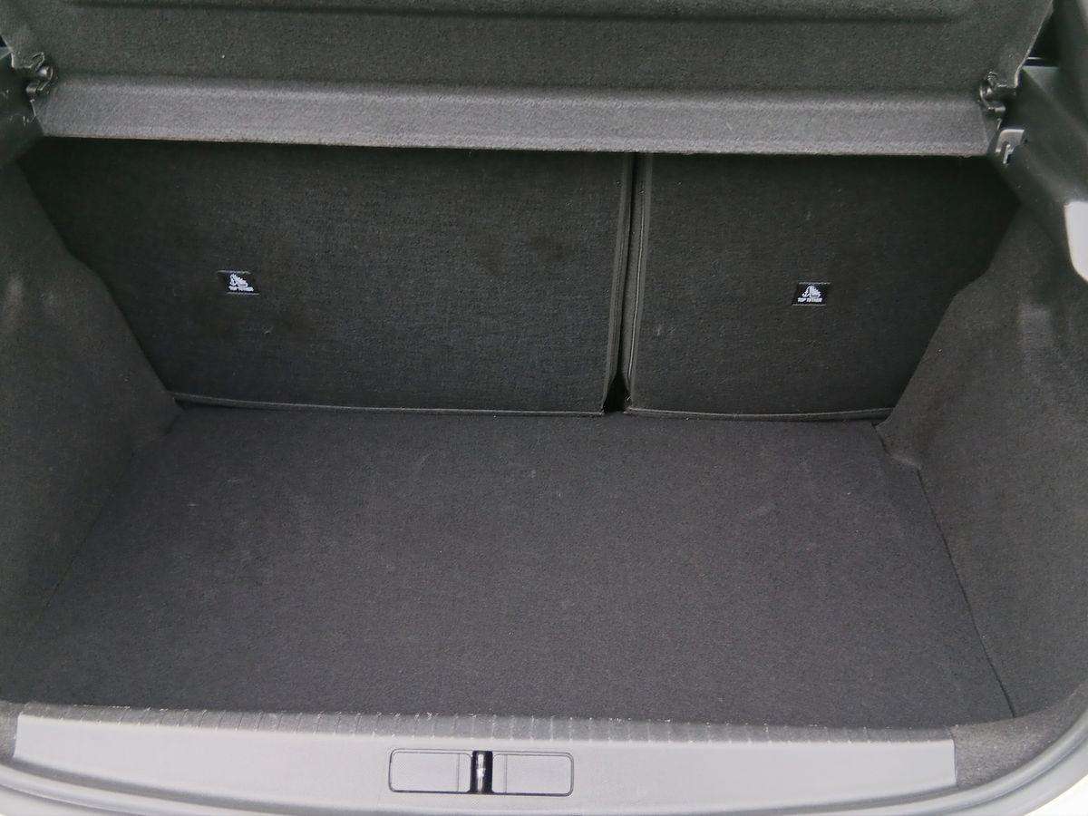 Fahrzeugbild eines Peugeot 208