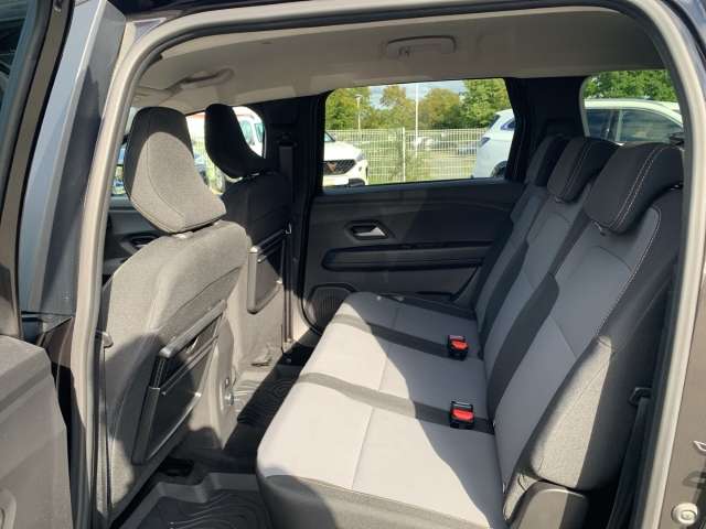 Fahrzeugbild eines Dacia Jogger